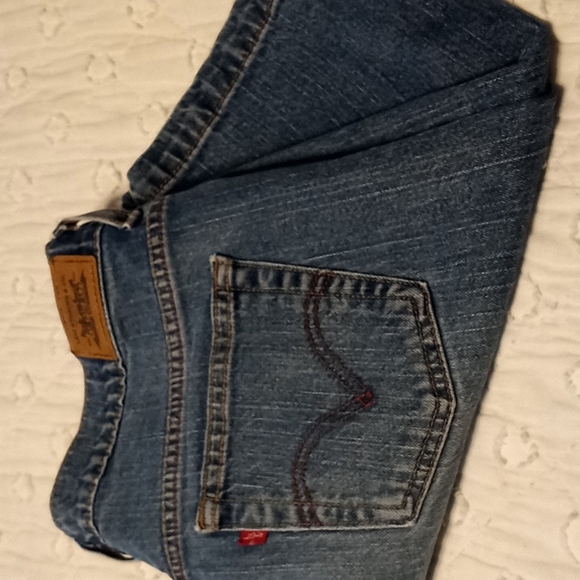 Levi's 515 Shorts Size 8 - Picture 3 of 8